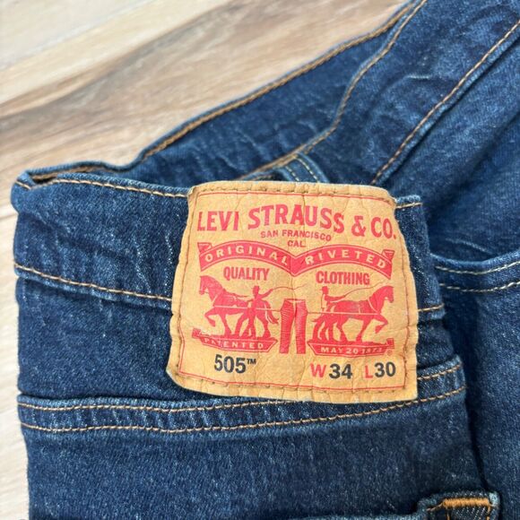 Levi's 505 Jeans Mens 34 x 30 Regular Fit Straight Leg Dark Wash - Picture 6 of 10